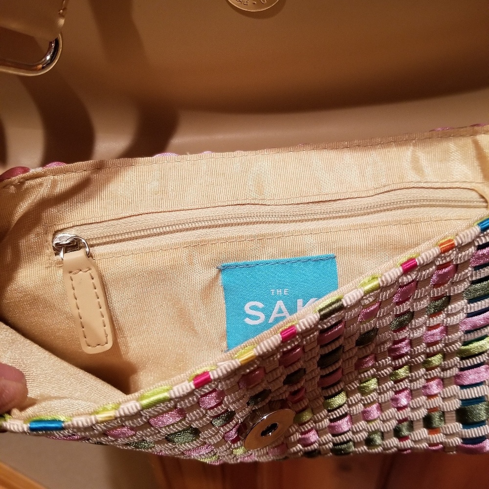 Purse - Picture 2 of 3